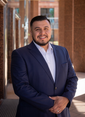 Victor Quinonez Senior Loan Officer NMLS ID #2182138